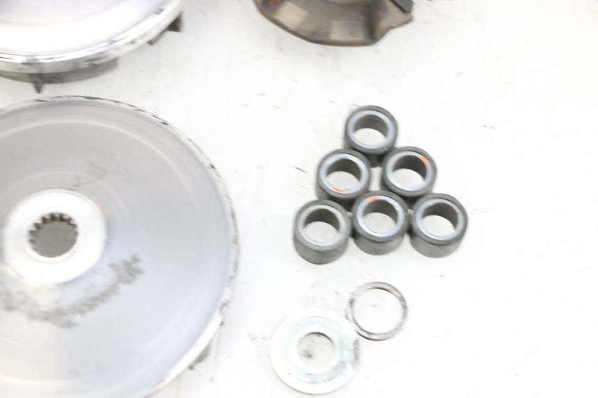 photo de VARIATORE YAMAHA XMAX X-MAX ABS 125 (2017 - 2020) - Altra angolazione