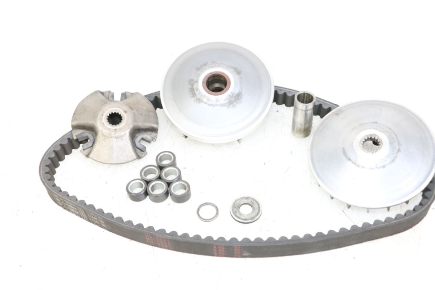 photo de VARIATORE YAMAHA XMAX X-MAX 125 (2006 - 2009) - Primo piano tecnico