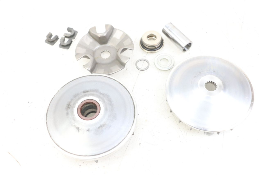 photo de VARIATORE YAMAHA XMAX X-MAX 125 (2006 - 2009) - Primo piano tecnico