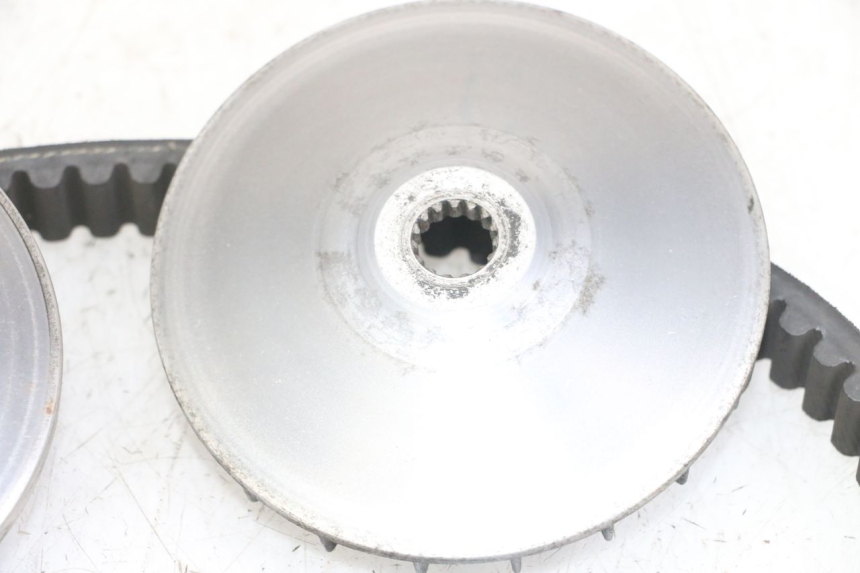 photo de VARIATORE YAMAHA XMAX X-MAX 125 (2006 - 2009) - Primo piano tecnico