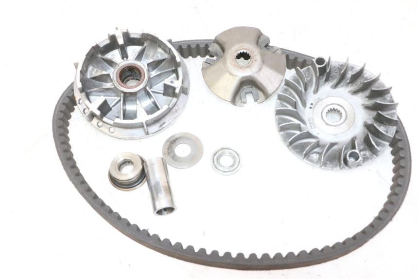 photo de VARIATORE YAMAHA X-MAX XMAX 125 (2010 - 2013) - Caratteristiche distintive