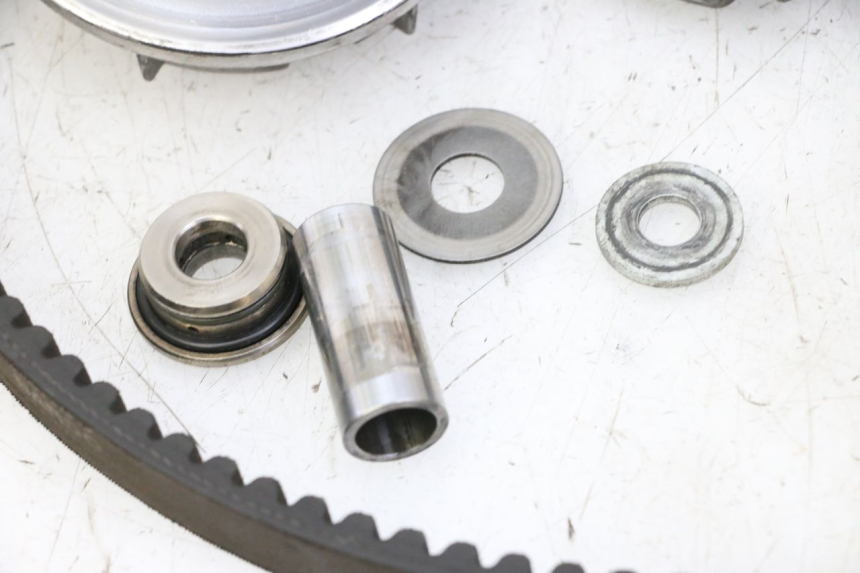 photo de VARIATORE YAMAHA X-MAX XMAX 125 (2010 - 2013) - Primo piano tecnico