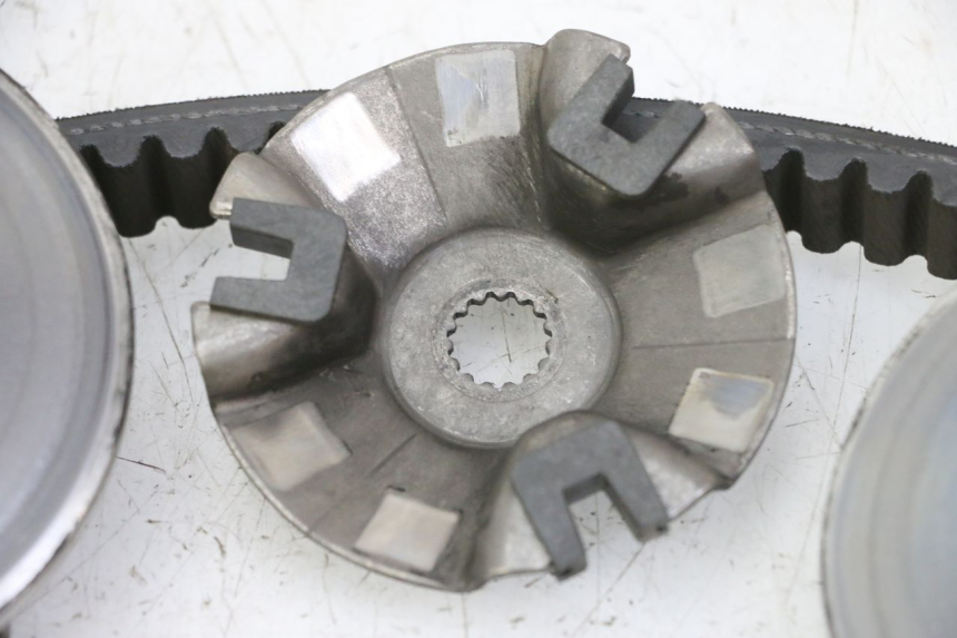 photo de VARIATORE YAMAHA X-MAX XMAX 125 (2010 - 2013) - Stato della superficie e materiale