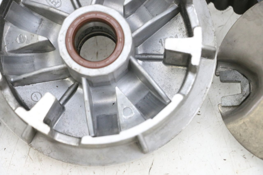 photo de VARIATORE YAMAHA XMAX X-MAX 125 (2006 - 2009) - Foto prodotto supplementare