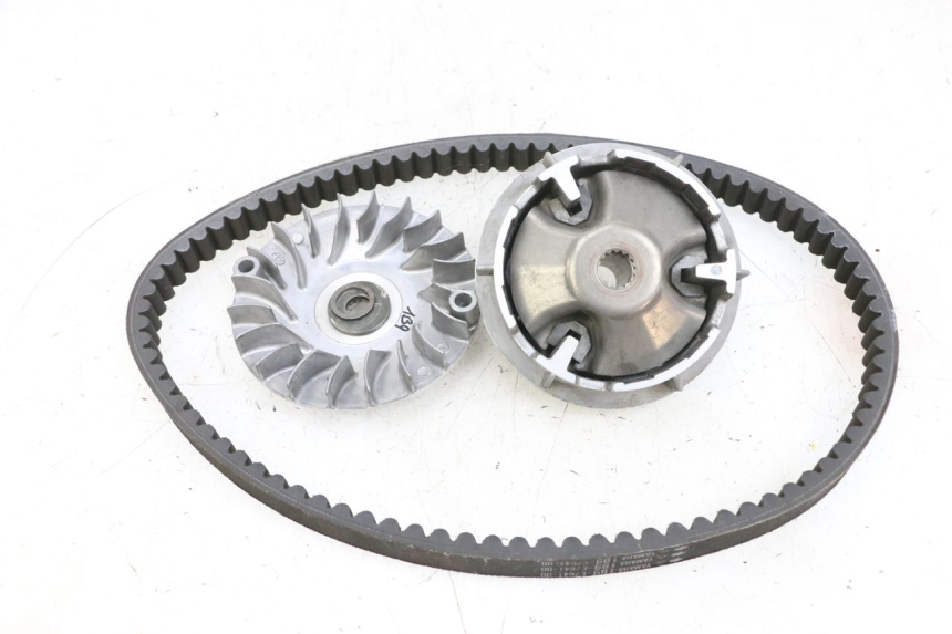 photo de VARIATORE YAMAHA XMAX X-MAX 125 (2006 - 2009) - Primo piano tecnico