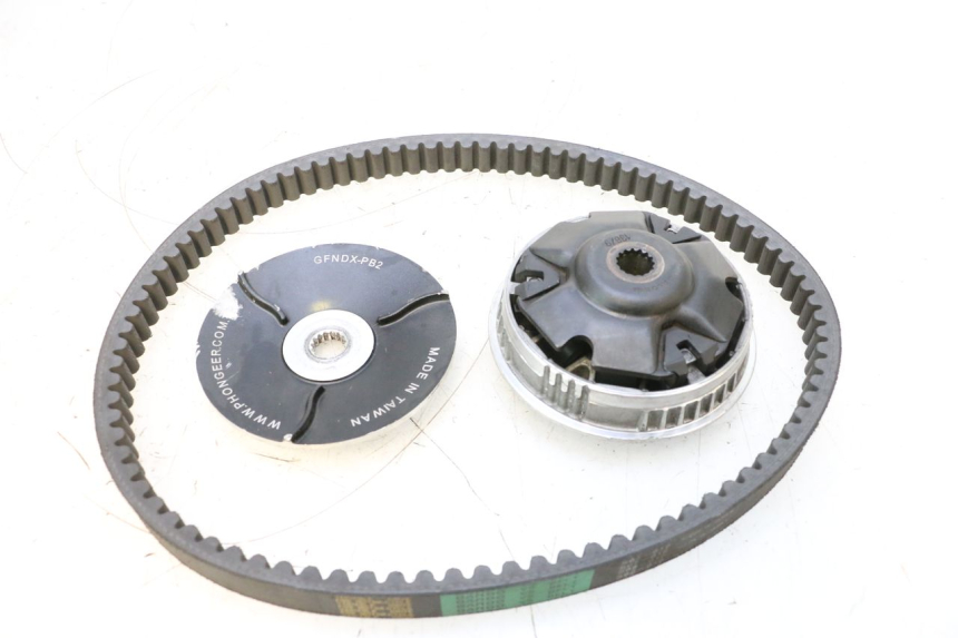 photo de VARIATORE YAMAHA X-MAX XMAX 125 (2010 - 2013) - Primo piano tecnico