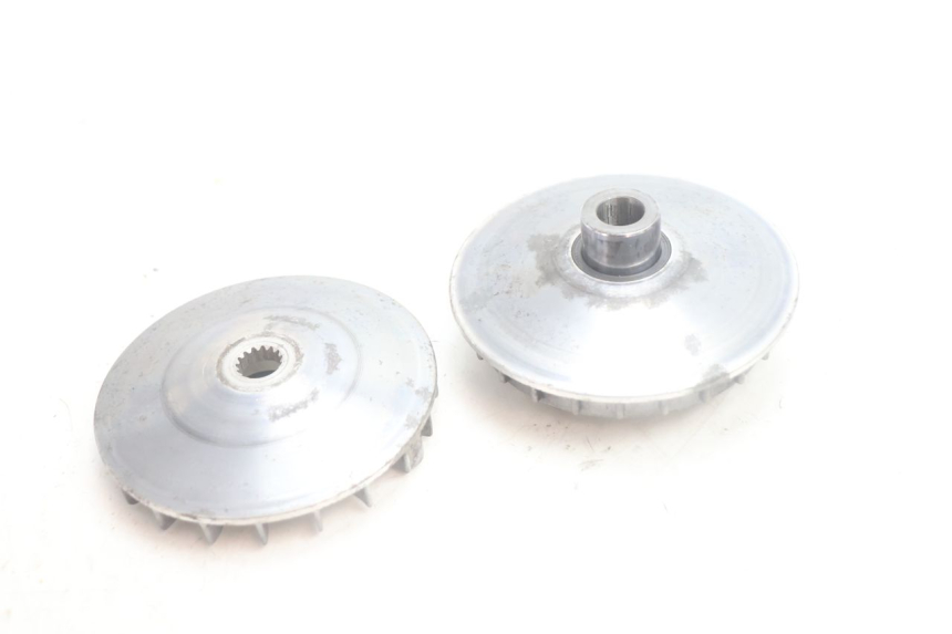 photo de VARIATORE YAMAHA XMAX X-MAX 125 (2006 - 2009) - Caratteristiche distintive