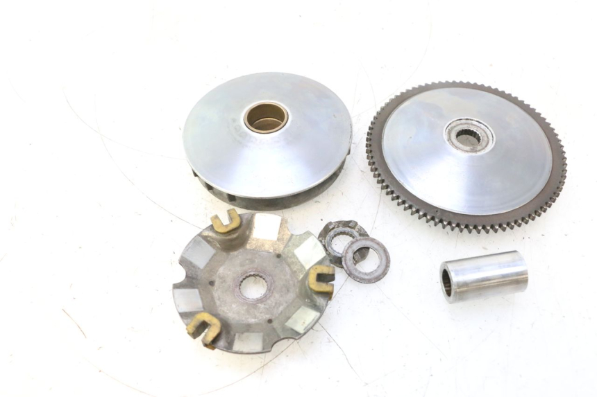 photo de VARIATORE PIAGGIO X8 STREET 125 (2006 - 2007) - Caratteristiche distintive