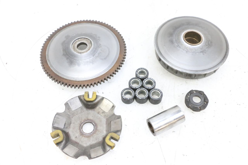 photo de VARIATORE PIAGGIO X8 125 (2004 - 2007) - Dettagli dei punti di fissaggio