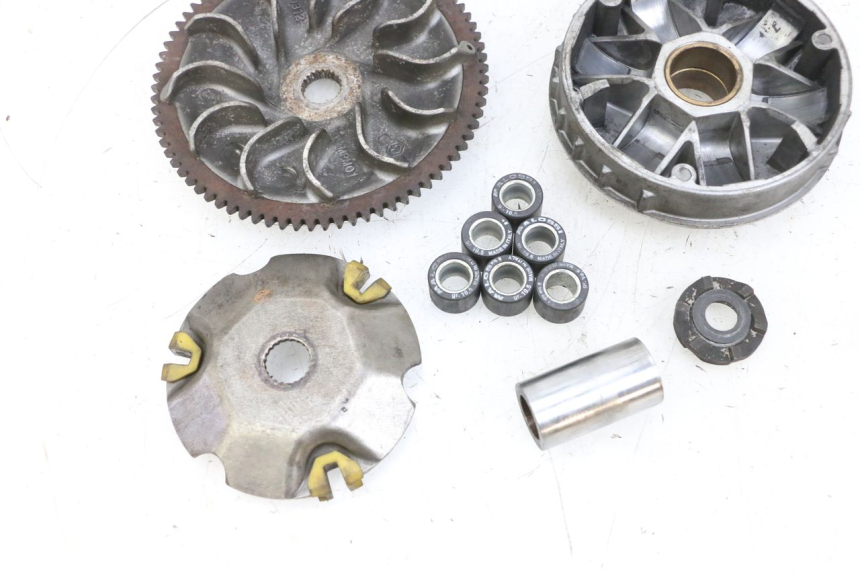 photo de VARIATORE PIAGGIO X8 125 (2004 - 2007) - Stato della superficie e materiale