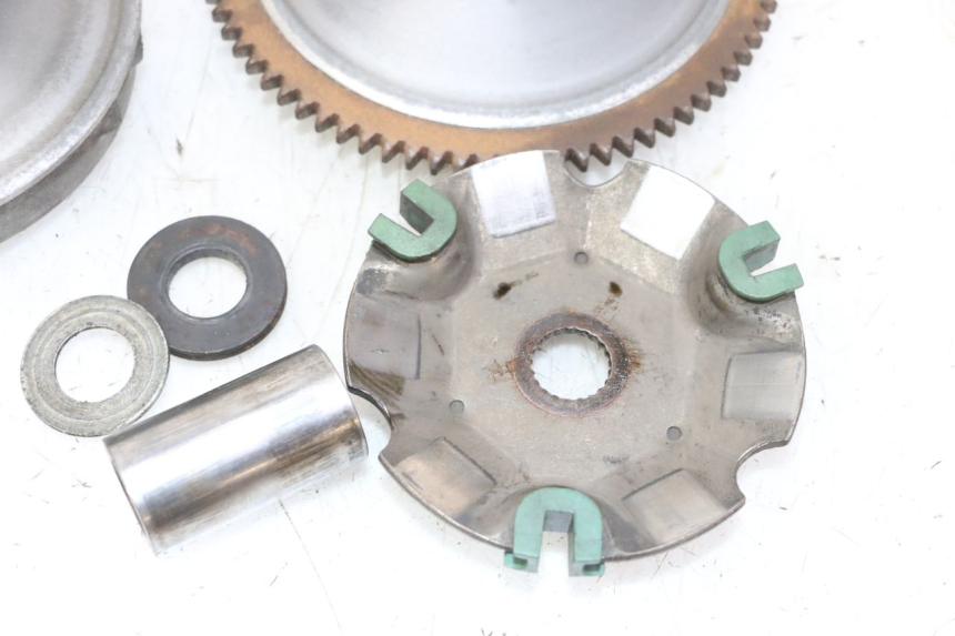 photo de VARIATORE PIAGGIO XEVO - X EVO 125 (2007 - 2017) - Primo piano tecnico