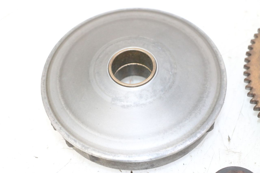 photo de VARIATORE PIAGGIO XEVO - X EVO 125 (2007 - 2017) - Dettagli dei punti di fissaggio