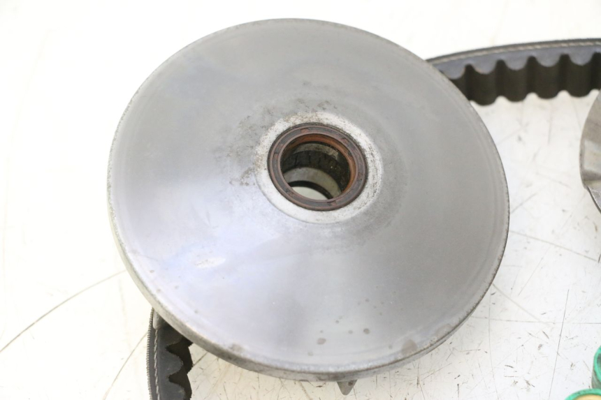 photo de VARIATORE YAMAHA YP MAJESTY 125 (2007 - 2010) - Stato della superficie e materiale