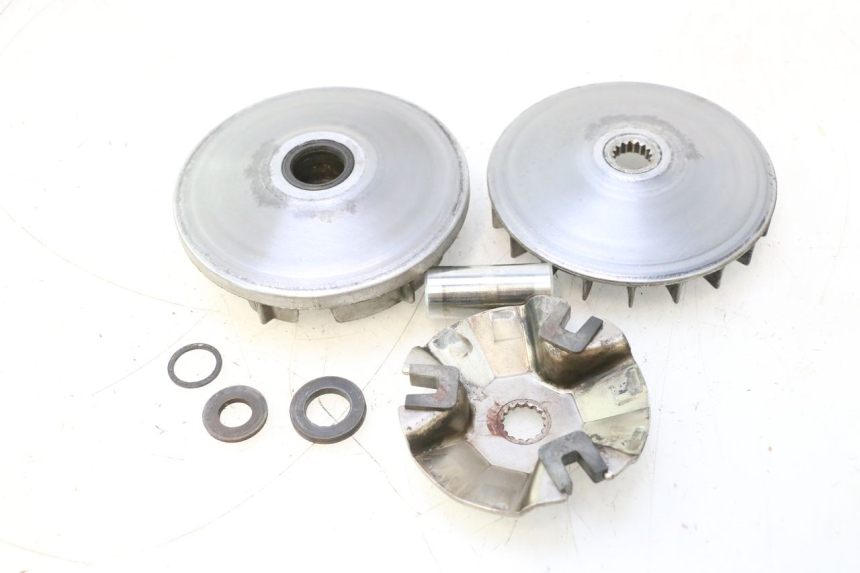 photo de VARIATORE YAMAHA YP MAJESTY 125 (2002 - 2006) - Caratteristiche distintive