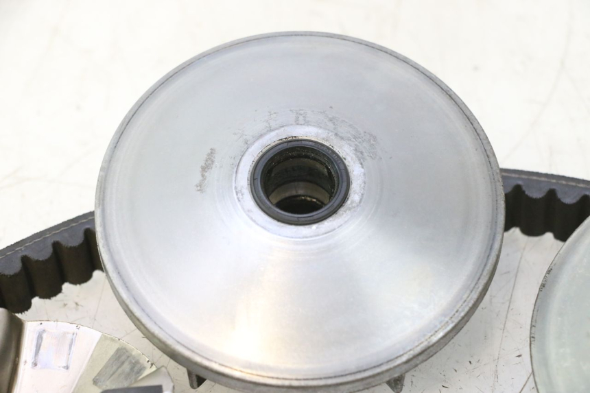 photo de VARIATORE YAMAHA YP MAJESTY 125 (1998 - 2001) - Stato della superficie e materiale