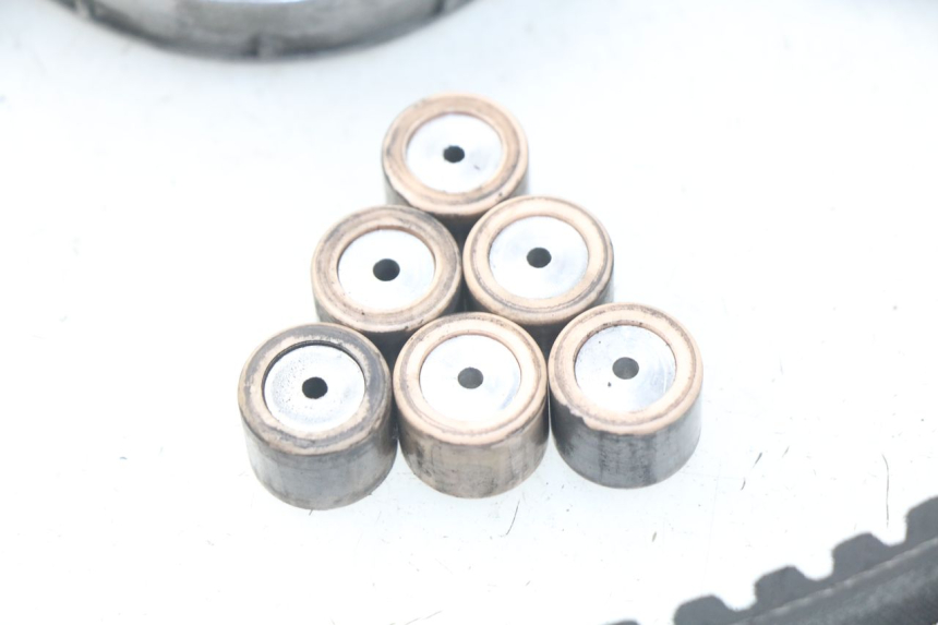 photo de VARIATORE PIAGGIO ZIP 2T 50 (2009 - 2019) - Dettagli dei punti di fissaggio