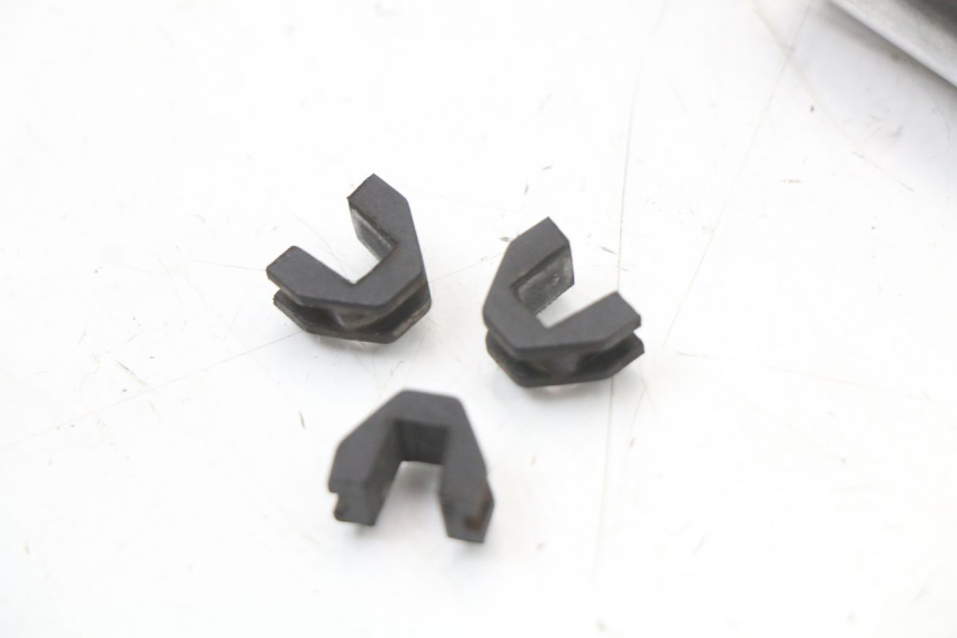 photo de VARIATORE PIAGGIO ZIP 2T 50 (2009 - 2019) - Dettagli dei punti di fissaggio