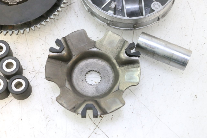 photo de VARIATORE PIAGGIO ZIP 4T 50 (2018 - 2020) - Primo piano tecnico
