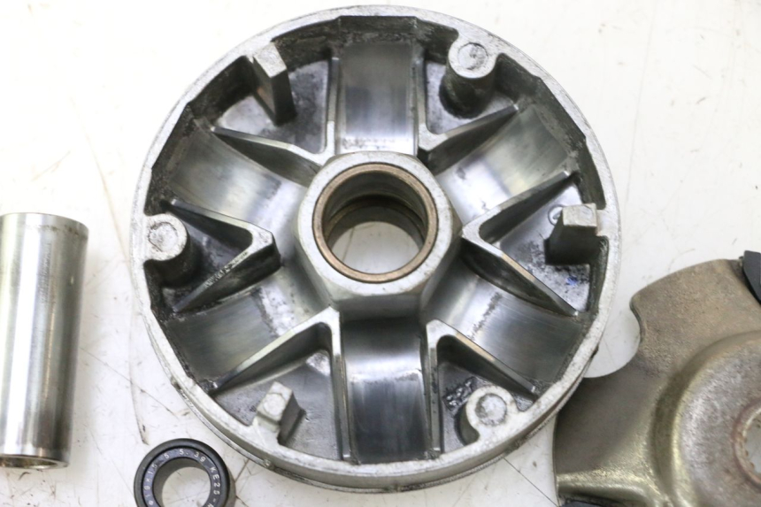 photo de VARIATORE PIAGGIO ZIP IGET 4T 50 (2021 - 2023) - Zoom sui componenti