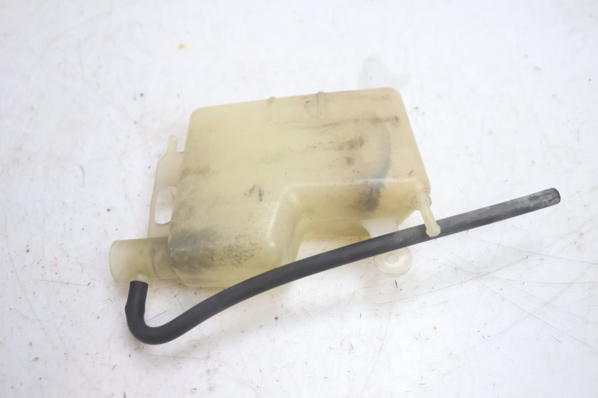 photo de Vaso di espansione SUZUKI BURGMAN EXECUTIVE ABS 650 (2006 - 2012) - Altra angolazione