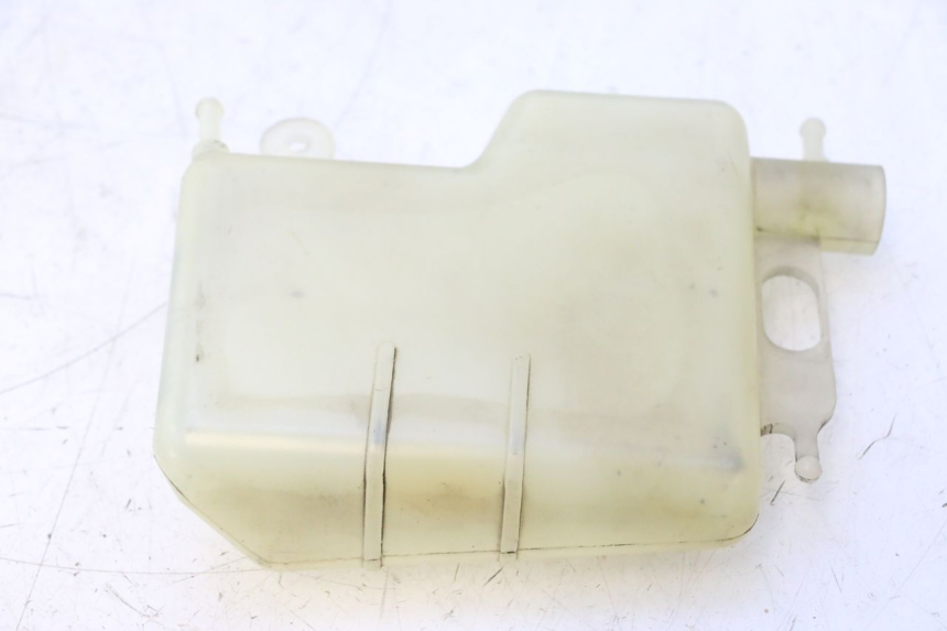 photo de Vaso di espansione SUZUKI BURGMAN EXECUTIVE ABS 650 (2006 - 2012) - Dettaglio del componente