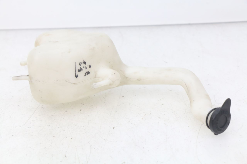 photo de Vaso di espansione HONDA CBR R 125 (2003 - 2006) - Dettaglio del componente