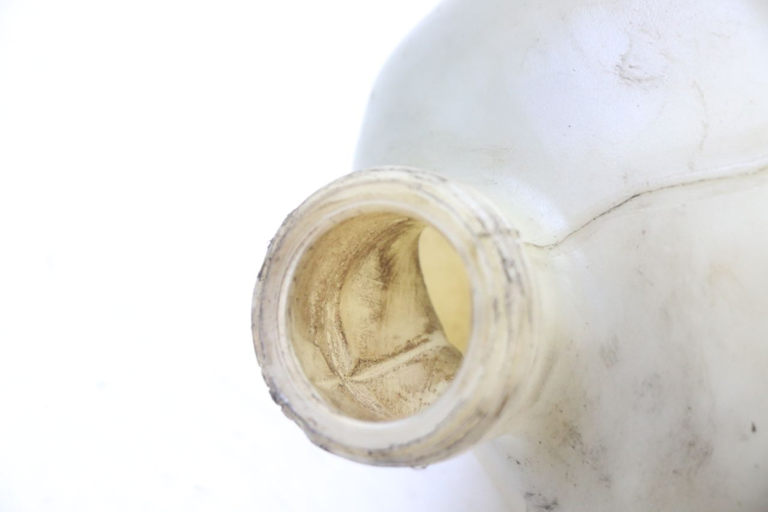 photo de VASO DI ESPANSIONE PEUGEOT ELYSEO 125 (1999 - 2004) - Primo piano tecnico