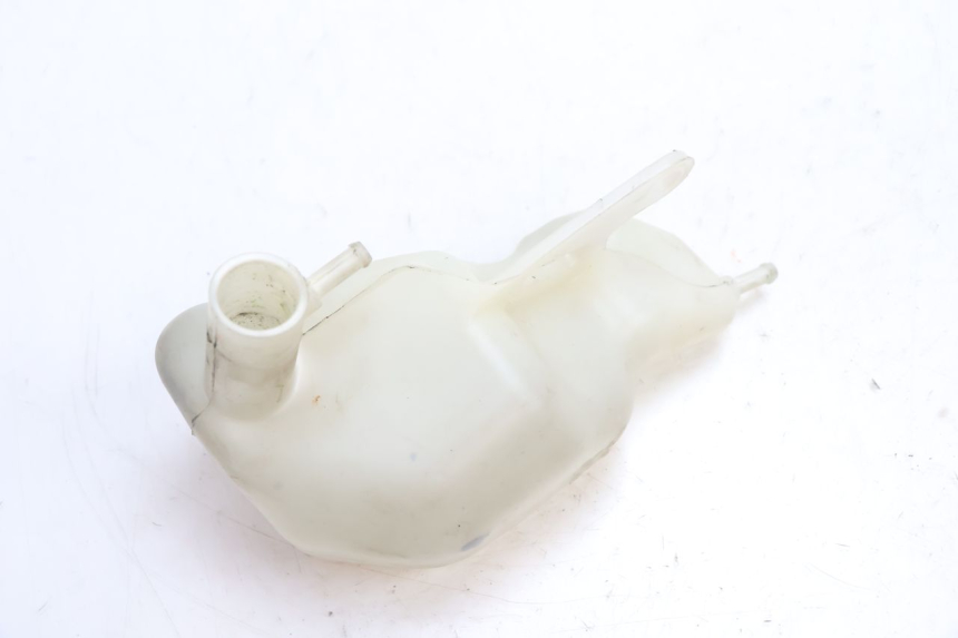 photo de Vaso di espansione SUZUKI GSR 600 (2005 - 2012) - Dettaglio del componente