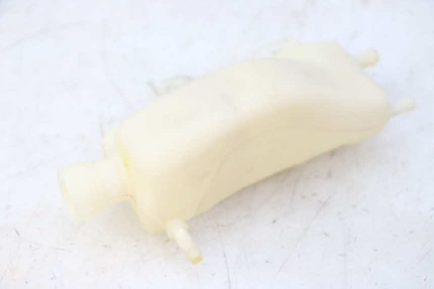 photo de VASO ESPANSIONE PIAGGIO MP3 HPE 310 (2024 - 2025) - Primo piano tecnico