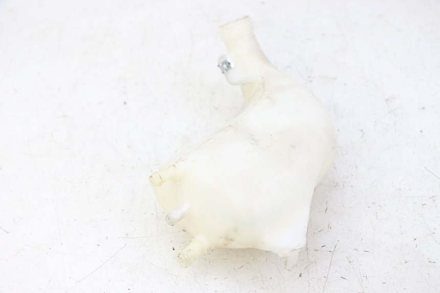 photo de VASO DI ESPANSIONE PIAGGIO MP3 500 (2014 - 2017) - Altra angolazione