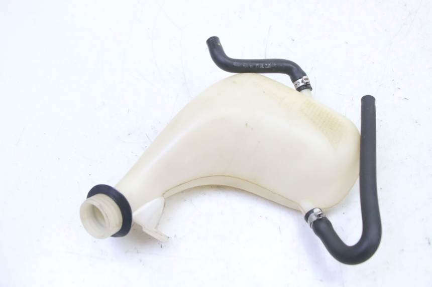 photo de VASO ESPANSIONE PIAGGIO NRG POWER PUREJET 50 (2018 - 2021) - Zoom sullo stato d'uso