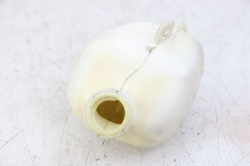 photo de Vaso di espansione PEUGEOT SATELIS 125 (2013 - 2018) - Altra angolazione