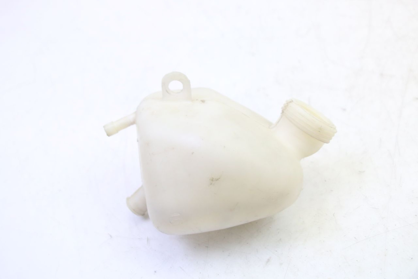 photo de Vaso di espansione PEUGEOT SATELIS 125 (2006 - 2009) - Altra angolazione