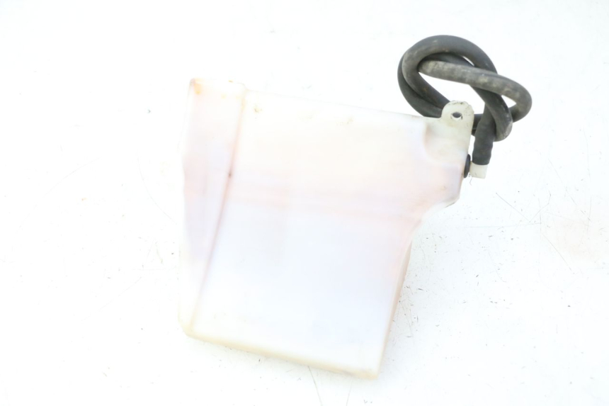 photo de VASO ESPANSIONE TRIUMPH SPRINT 900 (1995 - 1998) - Primo piano tecnico