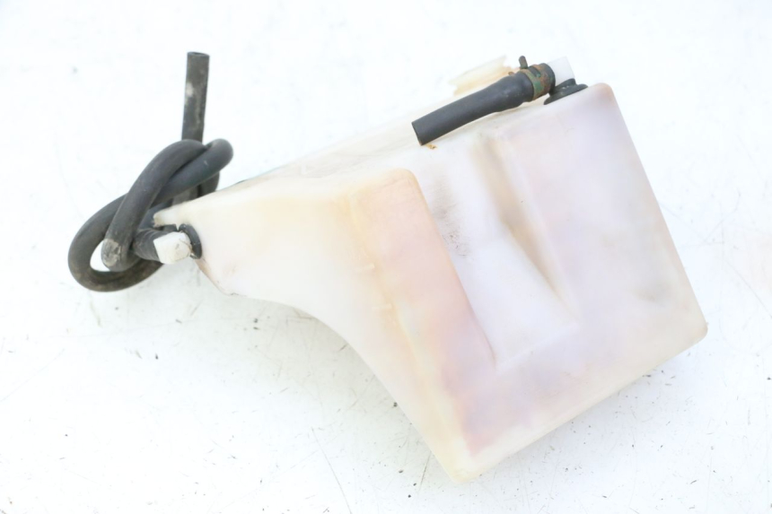 photo de VASO ESPANSIONE TRIUMPH SPRINT 900 (1995 - 1998) - Dettagli dei punti di fissaggio