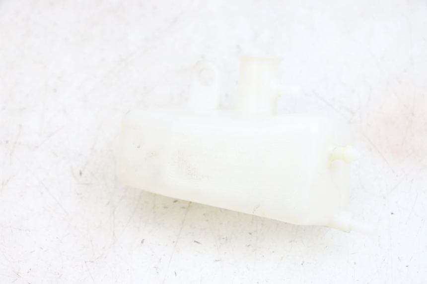 photo de VASO ESPANSIONE YAMAHA TRICITY 300 (2020 - 2024) - Altra angolazione