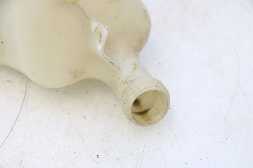 photo de VASO ESPANSIONE BOOM TRIKE FUN 500 (2004 - 2010) - Dettagli dei punti di fissaggio