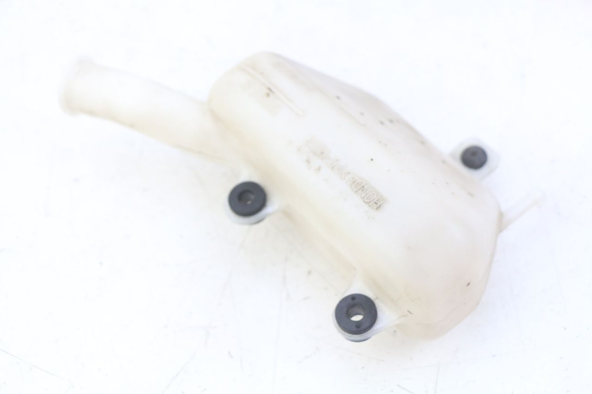 photo de VASO DI ESPANSIONE HONDA VT C SHADOW 125 (1999 - 2007) - Altra angolazione