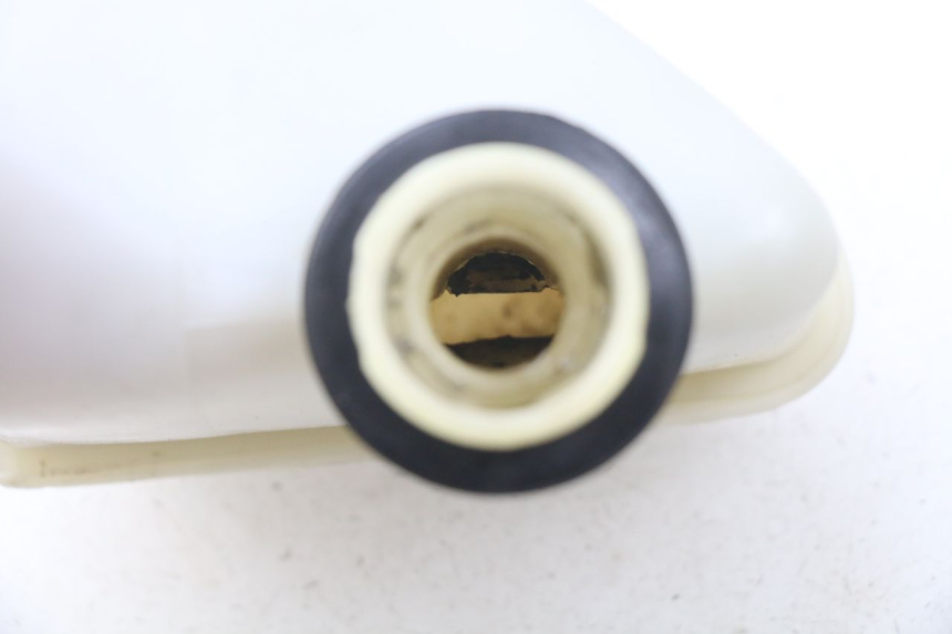 photo de Vaso di espansione PIAGGIO X9 125 (2000 - 2003) - Primo piano tecnico