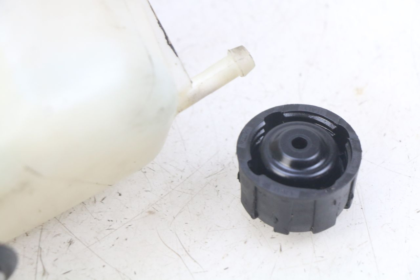 photo de VASO DI ESPANSIONE PIAGGIO XEVO - X EVO 125 (2007 - 2017) - Vista d'insieme del prodotto