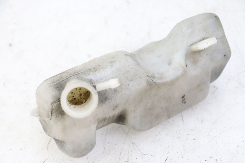 photo de VASO ESPANSIONE YAMAHA FZS FAZER 600 (2001 - 2003) - Primo piano tecnico