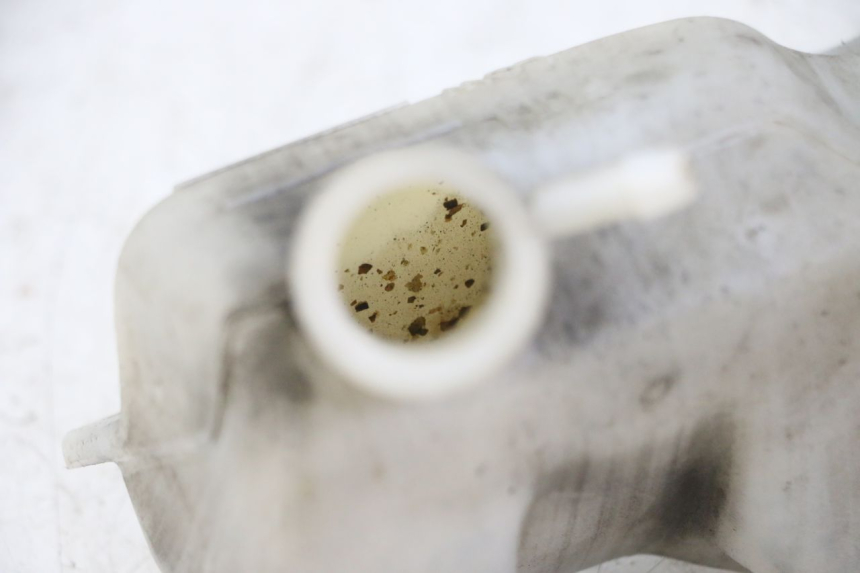 photo de VASO ESPANSIONE YAMAHA FZS FAZER 600 (2001 - 2003) - Dettagli dei punti di fissaggio