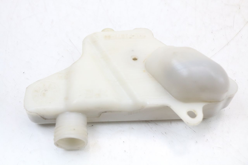 photo de VASO DI ESPANSIONE YAMAHA YP MAJESTY 125 (2002 - 2006) - Primo piano tecnico