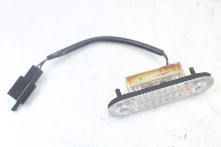 photo de VEILLEUSE QUADRO 3D S 350 (2013 - 2018) - Zoom sullo stato d'uso