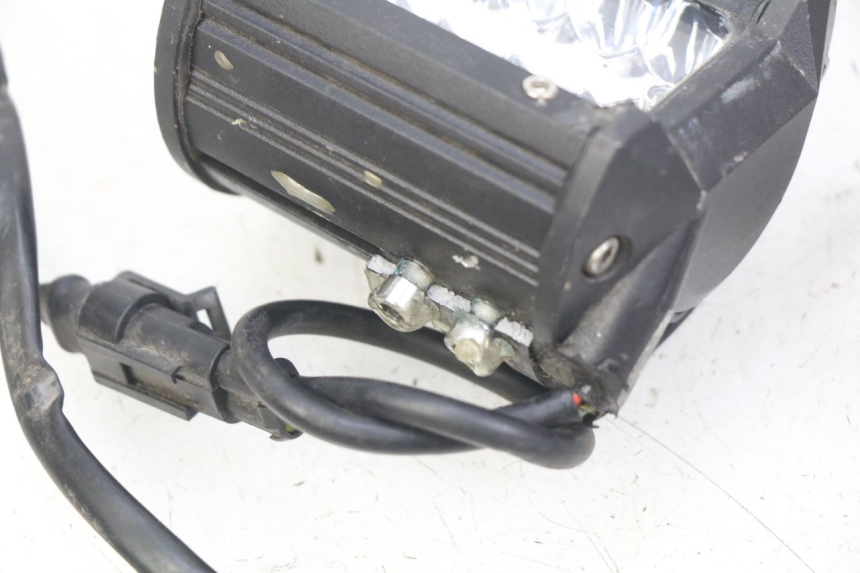 photo de VEILLEUSE HONDA CB R 1000 (2018 - 2023) - Dettagli dei punti di fissaggio