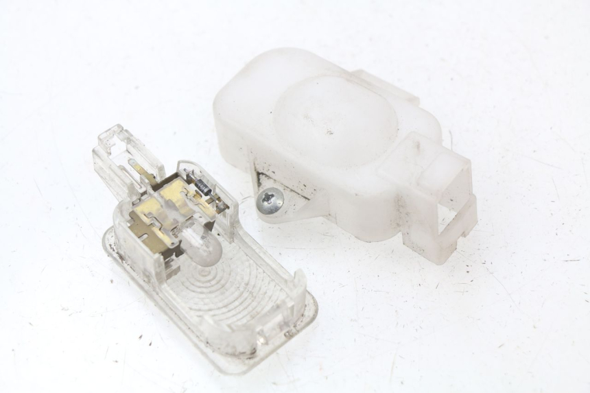 photo de FANALE DI POSIZIONE HONDA FES PANTHEON 125 (2003 - 2007) - Dettaglio del componente