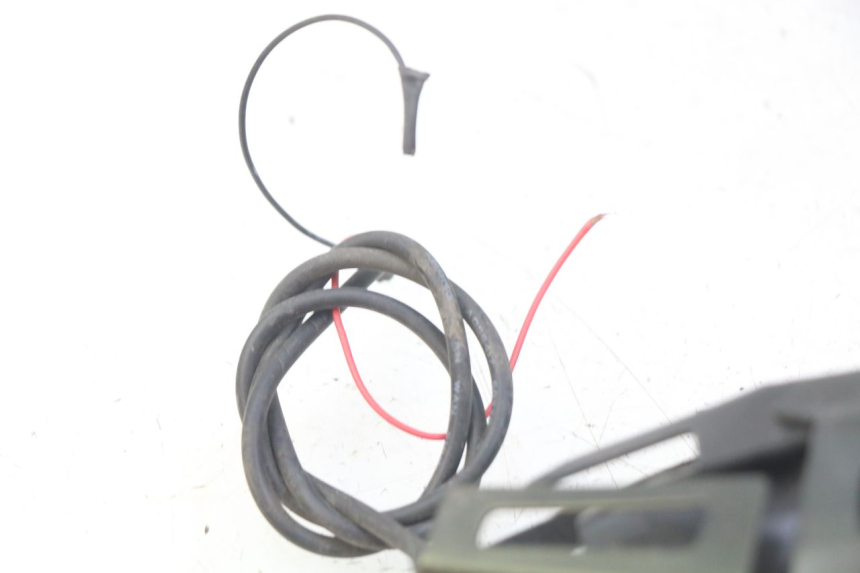 photo de VEILLEUSE SYM HUSKY 125 (1999 - 2005) - Primo piano tecnico