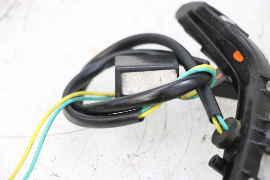 photo de VEILLEUSE PEUGEOT KISBEE 4T 50 (2018 - 2022) - Zoom sullo stato d'uso