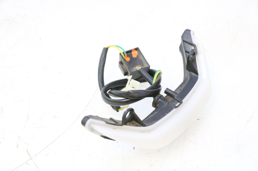 photo de VEILLEUSE PEUGEOT KISBEE 4T 50 (2018 - 2022) - Stato della superficie e materiale