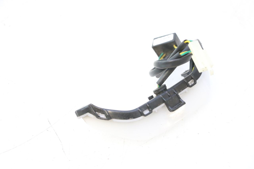 photo de SPIA PEUGEOT KISBEE 4T 50 (2023 - 2026) - Altra angolazione